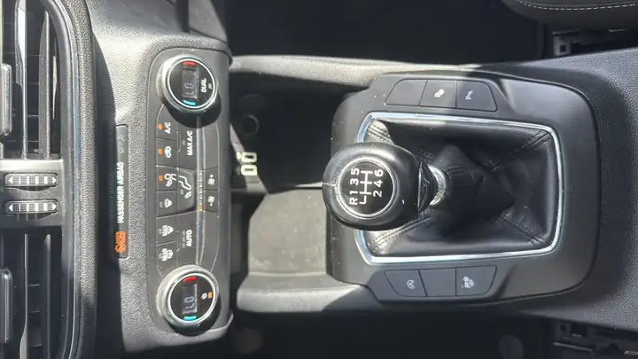 Ford Kuga Titanium 1.5 EcoBoost 2022, foto 25