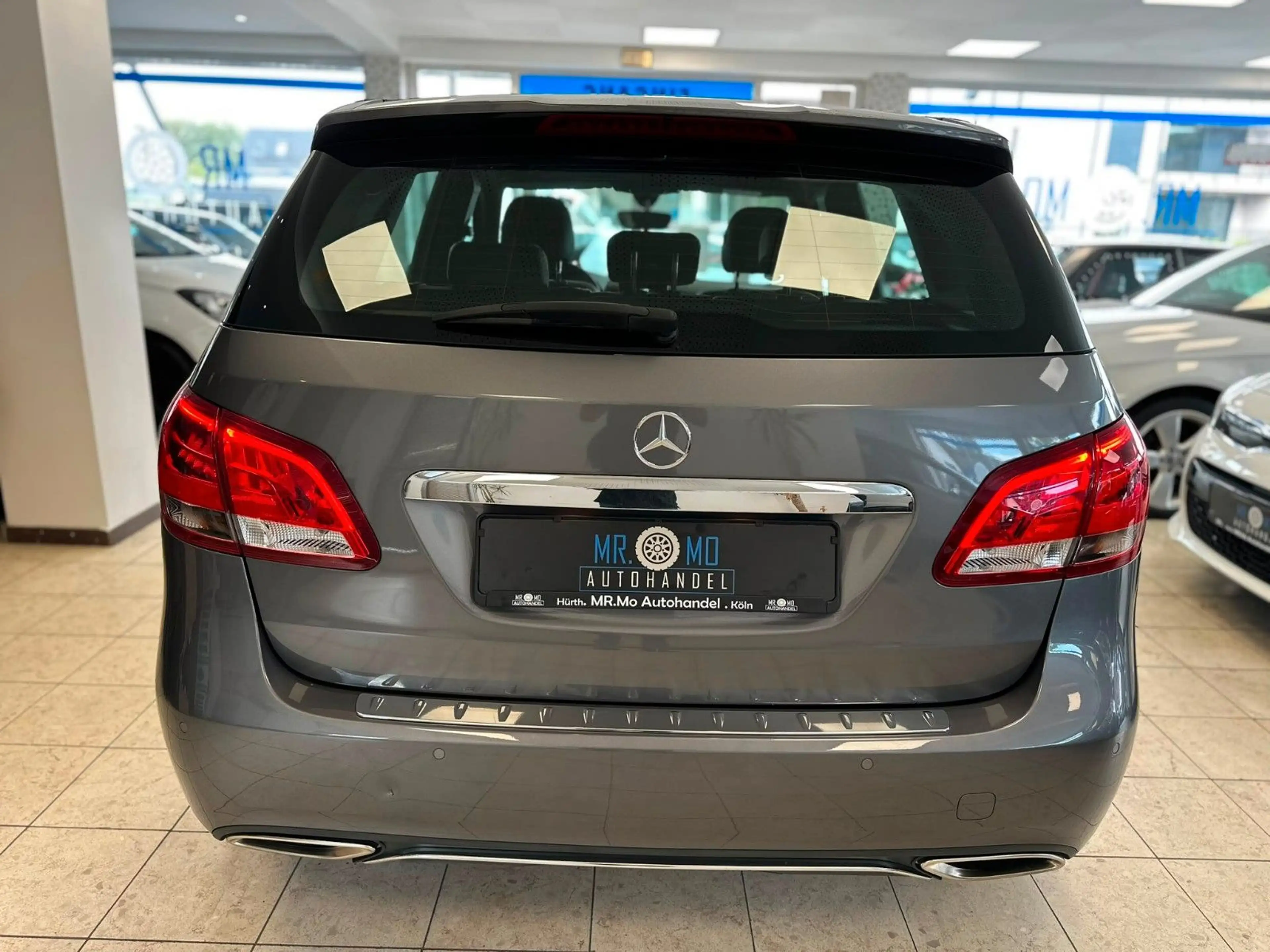 Mercedes-Benz B 180 °Klima°El.Fenster°Tüv°Inspektion — photo 6