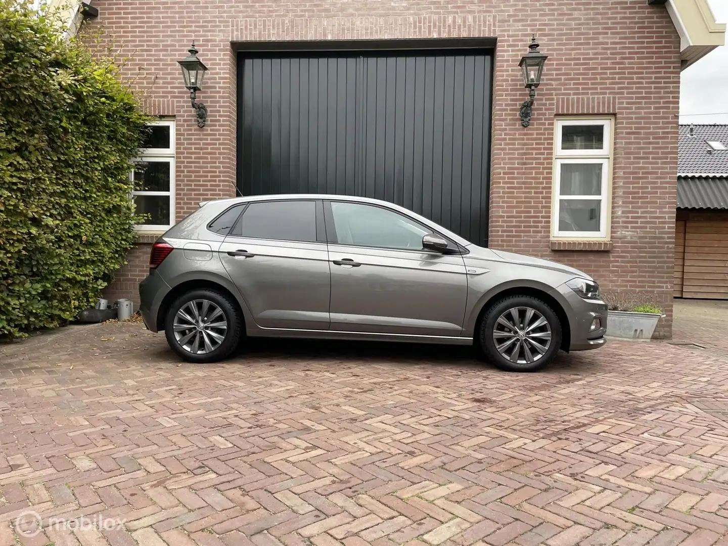 Volkswagen Polo 1.0 TSI Highline Dealer Clima Cruise Stoelvw Grijs - 2