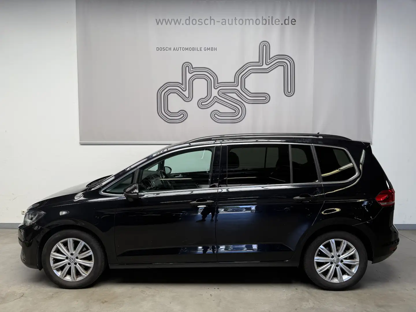 Volkswagen Touran Highline BMT /NAVI/LED/PDC/AHK/ Schwarz - 2