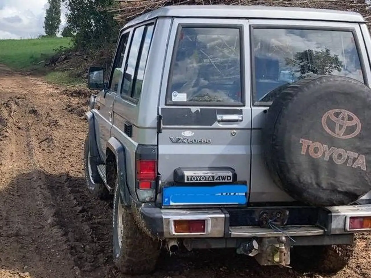 Toyota Land Cruiser Prado LJ70 2.4 TD 90 cv phase 2 VX SW, foto 2