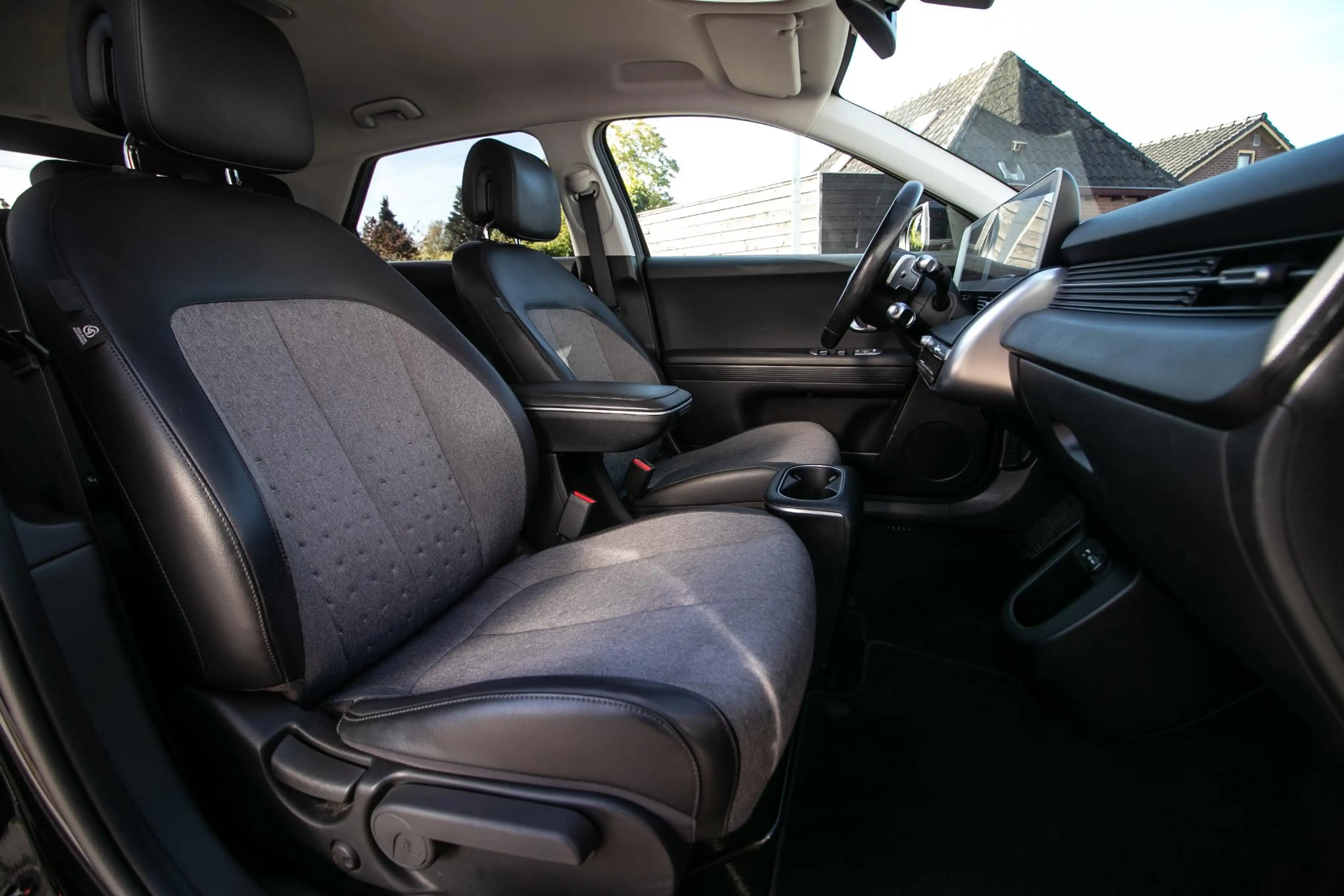 Hyundai IONIQ 5 Connect 73kWh SOH 99,7% | Stoel+stuurverw. | Ad. C — photo 5