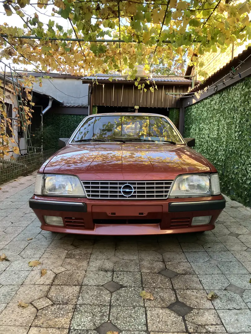 Opel Senator Rot - 1