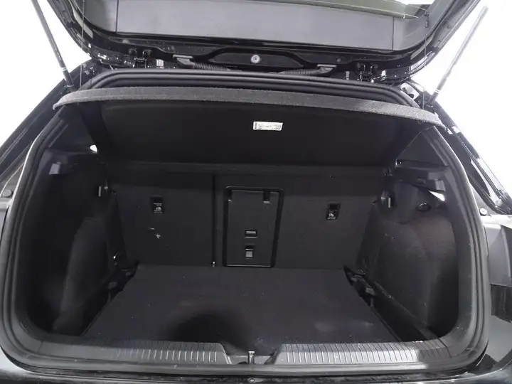 Volkswagen Golf 2026, foto 7