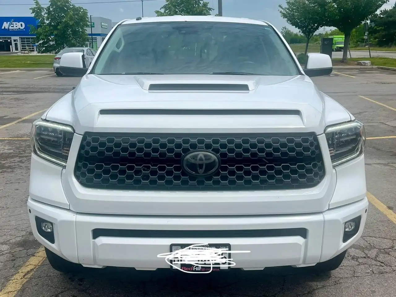 Toyota Tundra снимка Toyota Tundra