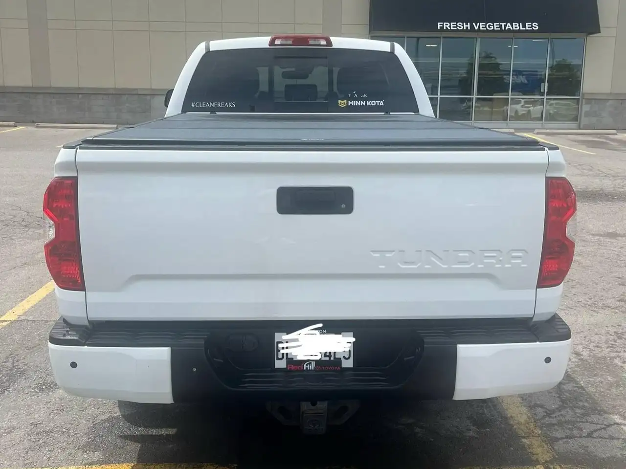 Toyota Tundra снимка Toyota Tundra