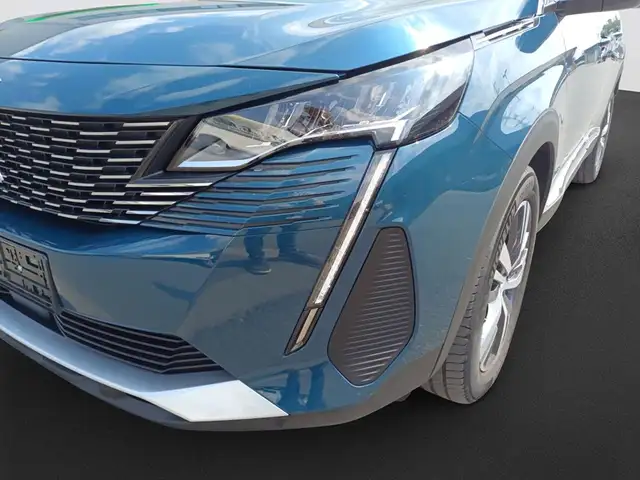 Peugeot 3008 view 9