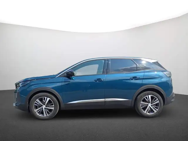 Peugeot 3008 view 4