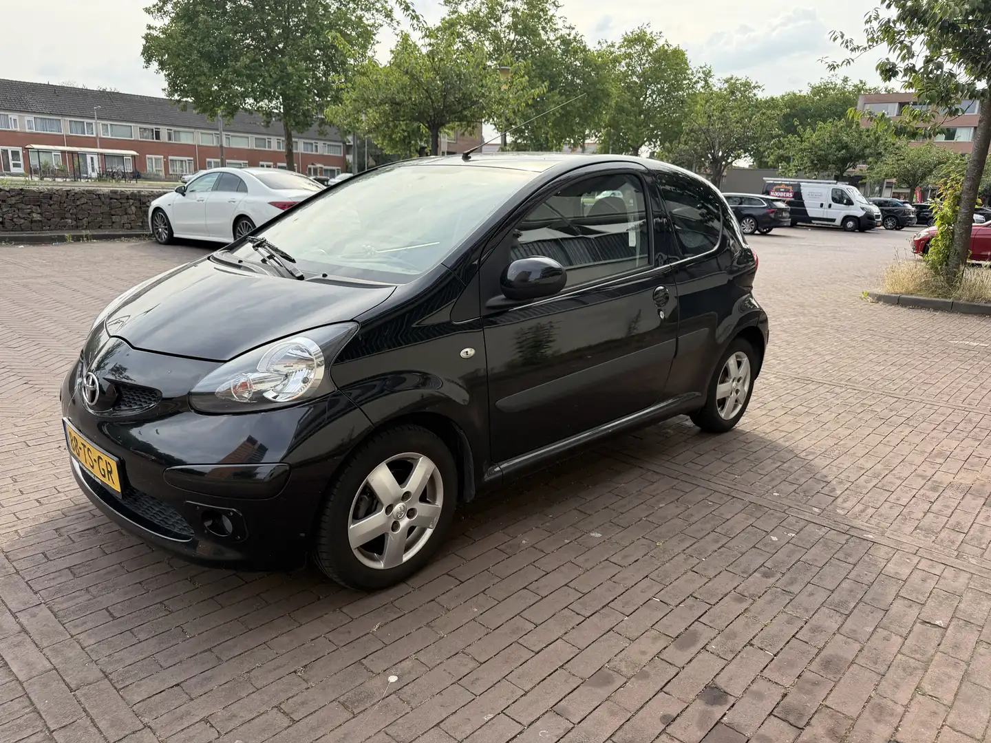 Toyota Aygo 1.0-12V Sport Zwart - 2