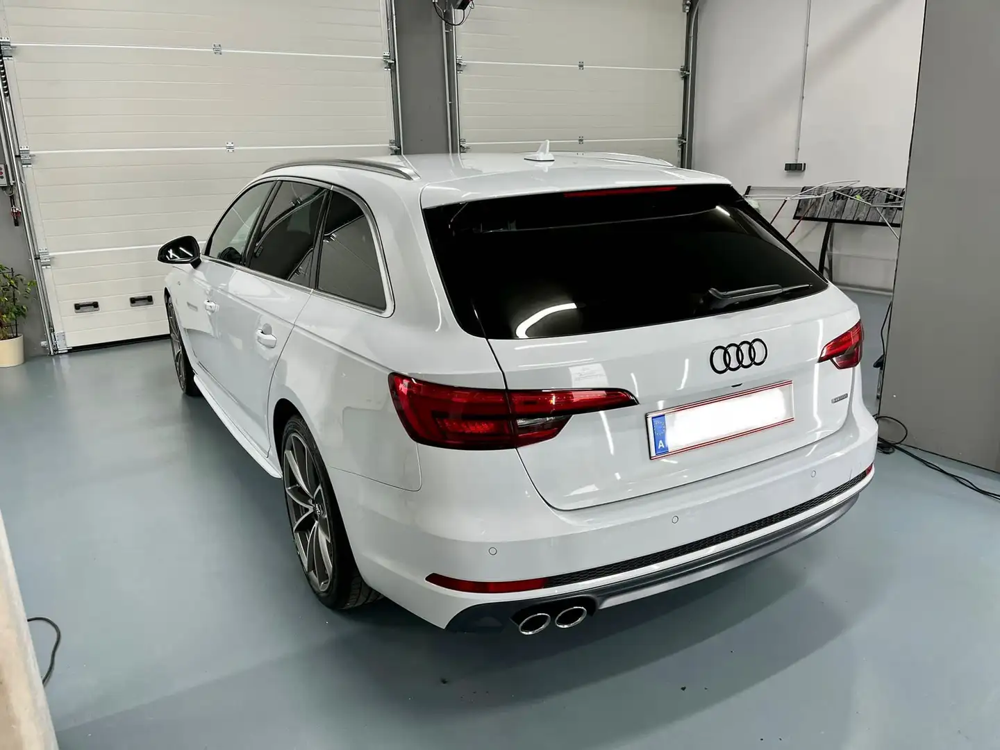 Audi A4 Avant 2,0 TDI quattro Sport S-tronic - 2