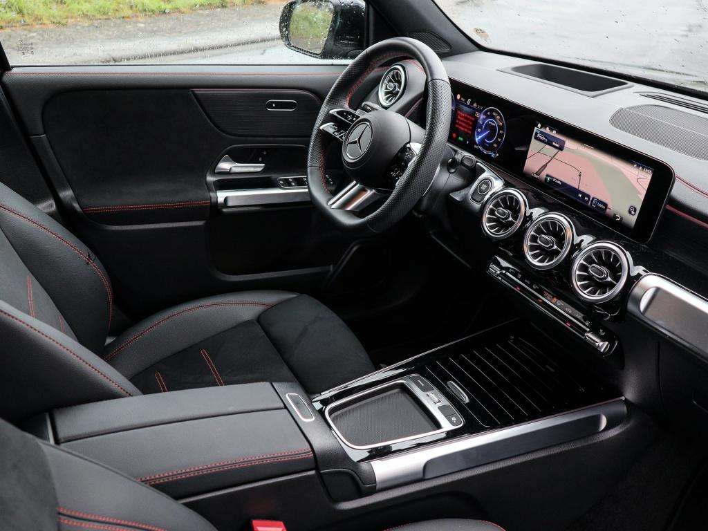 Mercedes-Benz EQB