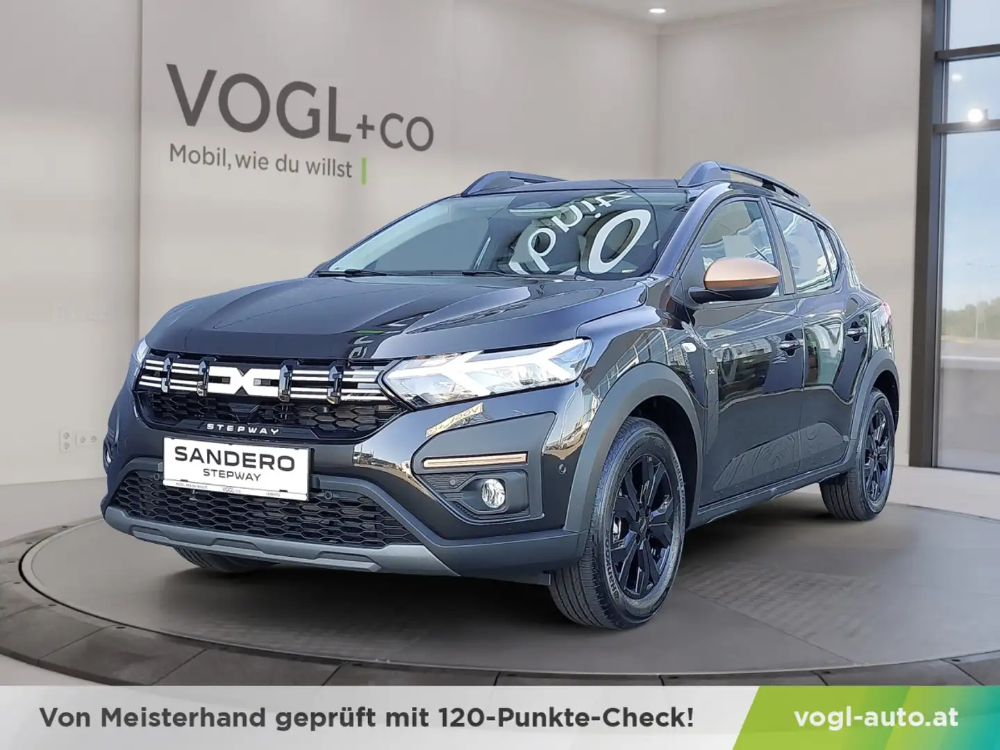 Dacia Sandero Stepway Extreme+ TCe 90 Schwarz - 1