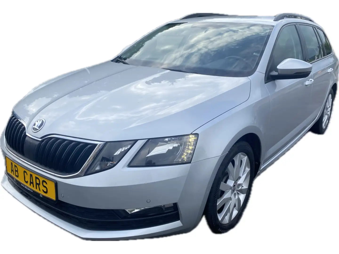 Skoda Octavia Combi 1.6Tdi DSG Navi 2xPDC Apple CarPlay Argent - 1