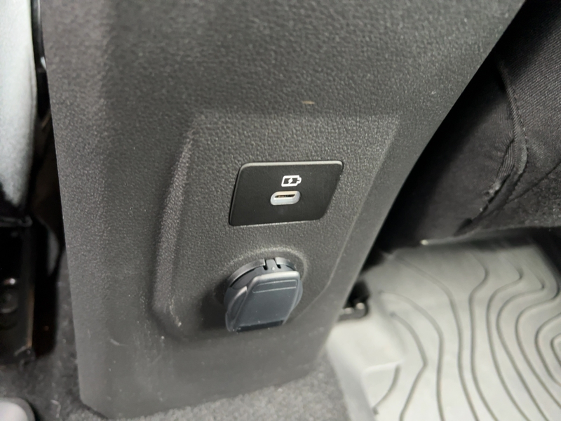Dacia Jogger Extreme TCe 110 7-Sitzer SHZ PDC KLIMA ABS — photo 13
