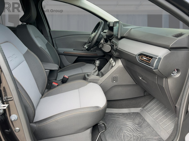 Dacia Jogger Extreme TCe 110 7-Sitzer SHZ PDC KLIMA ABS — photo 8