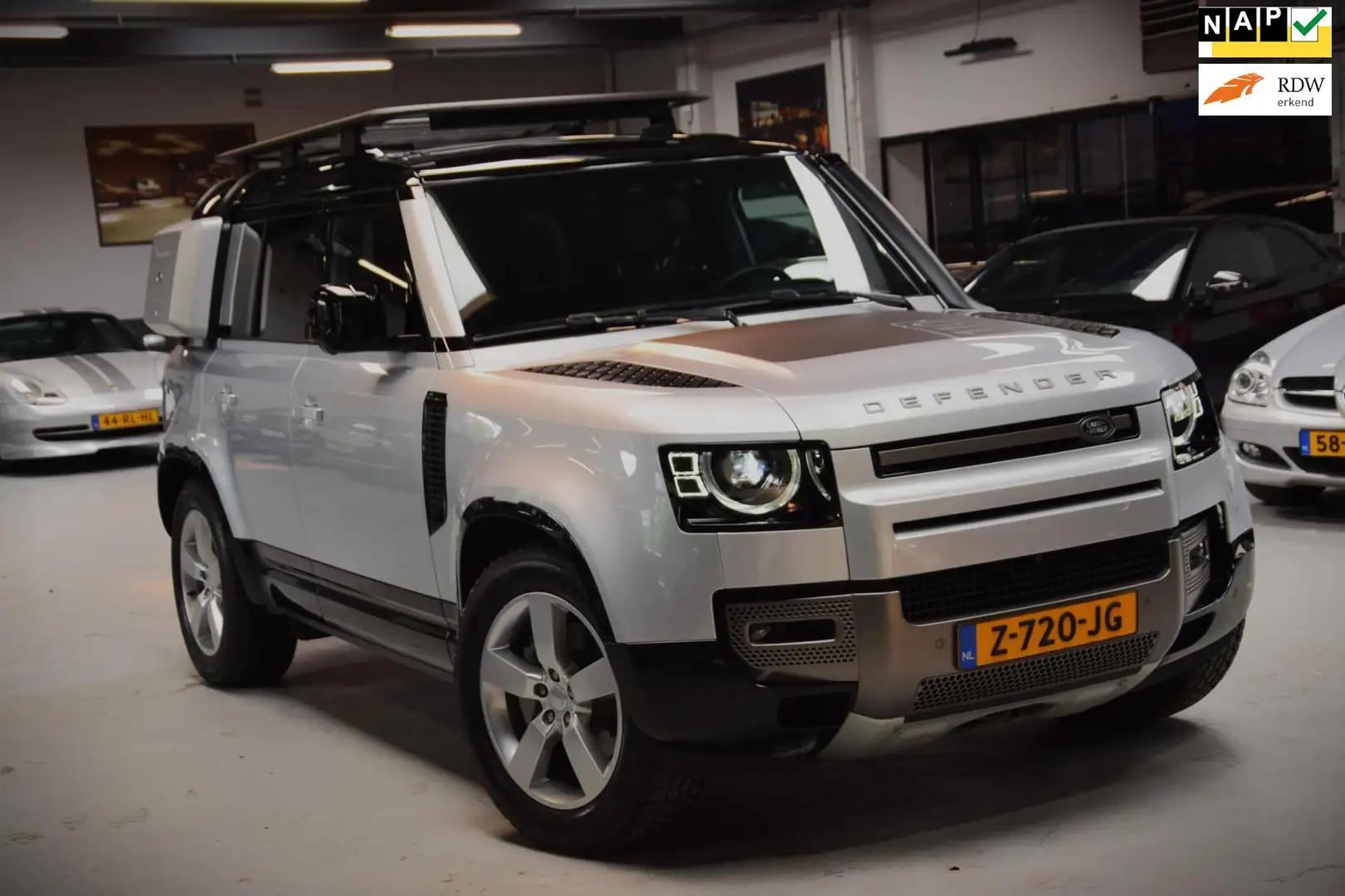 Land Rover Defender 110 2.0 P400e 110 X-Dynamic HSE|Panoramadak|BTW|Or Grijs - 1