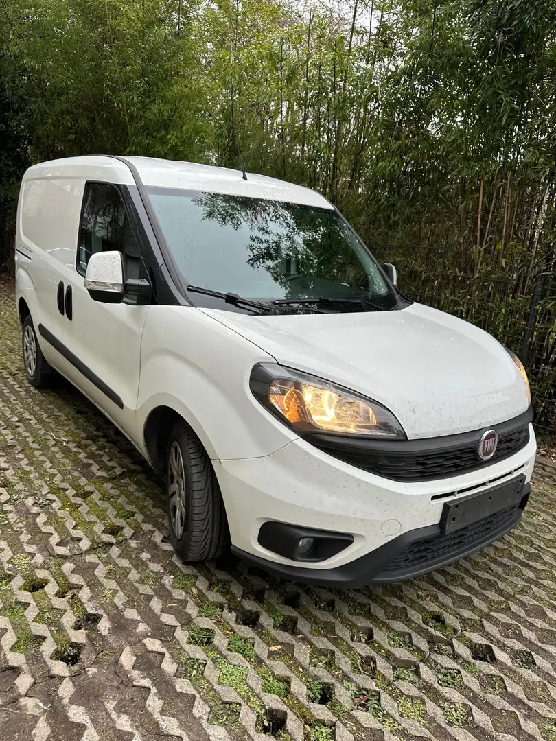 Fiat Doblo DOBLO CARGO FT 1.6 MULTIJET 105 PRO LOUNGE Blanco - 1