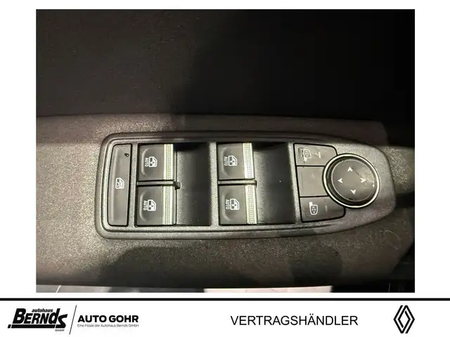Renault Captur view 12