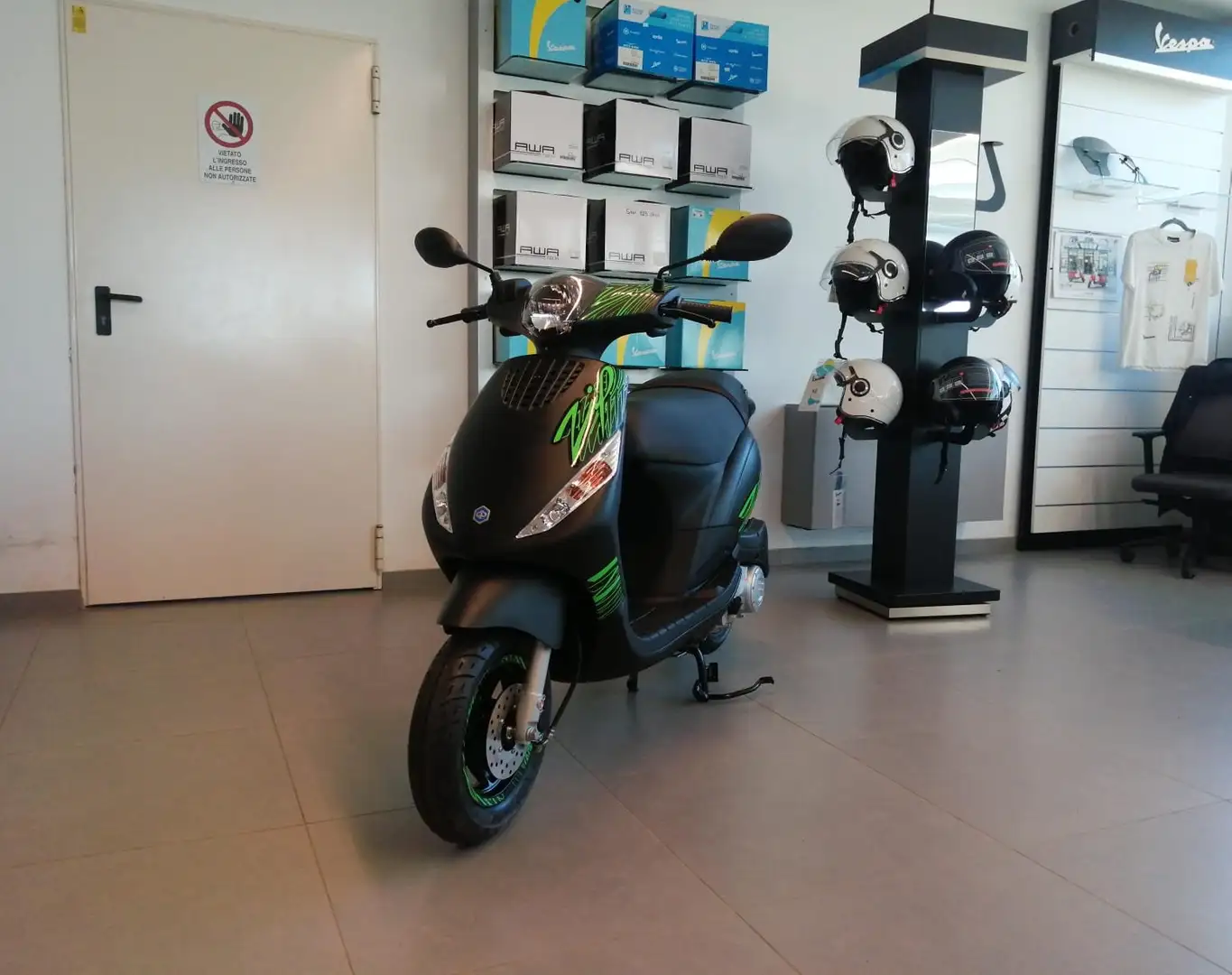 Piaggio Zip 50 NUOVO DA IMMATRICOLARE, PRONTA CONSEGNA Nero - 1