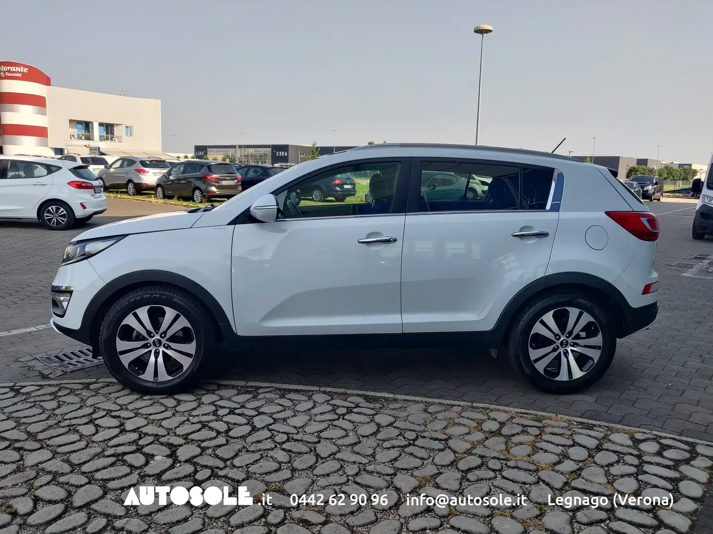 Kia Sportage 1.7 CRDI Class 2WD Weiß - 2