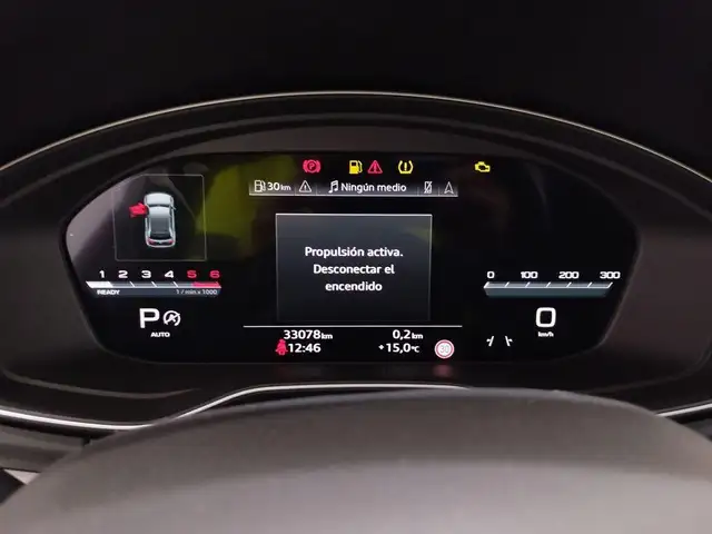Audi Q5 view 11