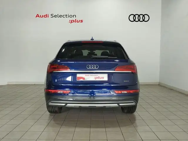 Audi Q5 view 5