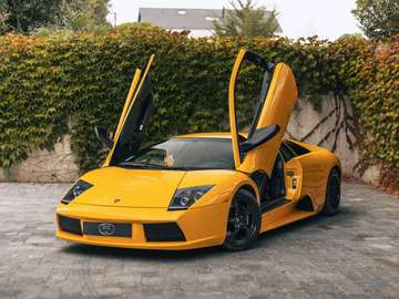 Giallo Orion/ MANUAL/ NEW PAINT/ Mint condition