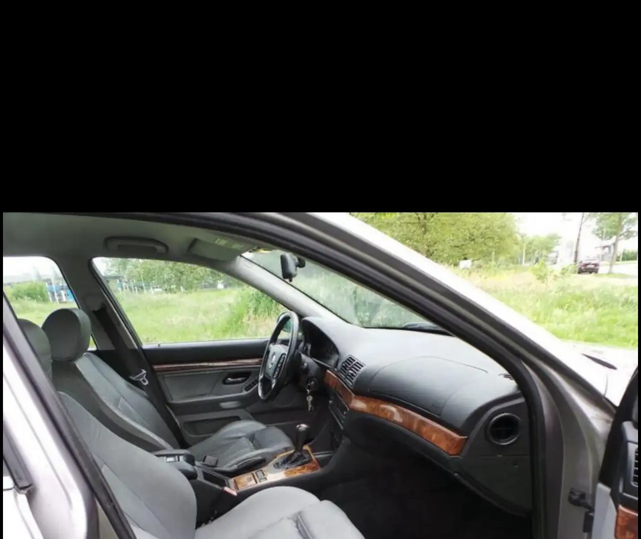 BMW 523 523i - 1