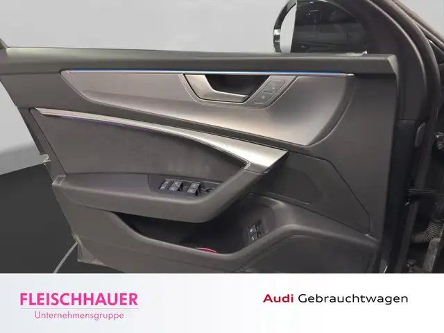 Audi A6 Avant view 12