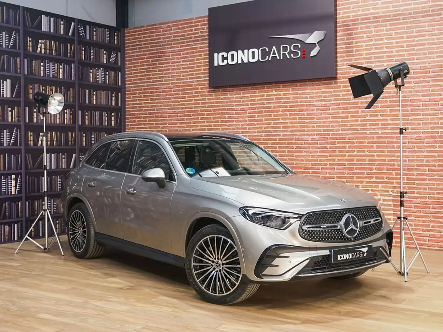 Mercedes-Benz GLC 220 d 4MATIC Zilver - 1