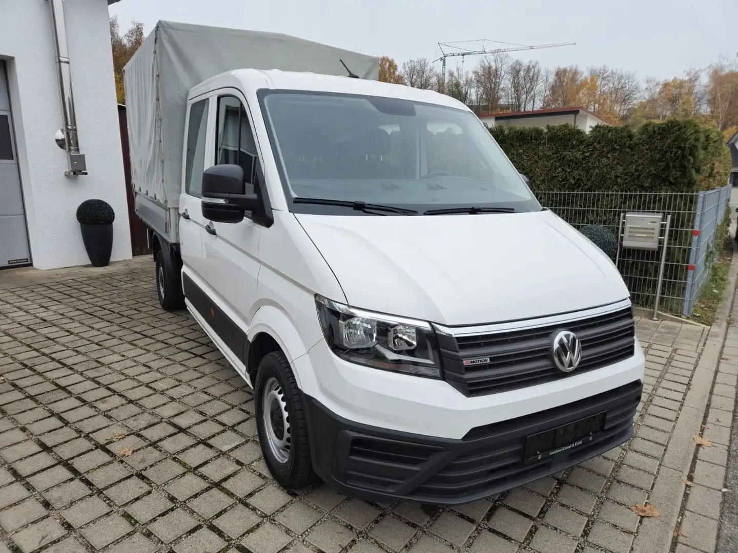 Volkswagen Crafter Pritsche 35 DOKA mittellang 4MOTION Weiß - 2