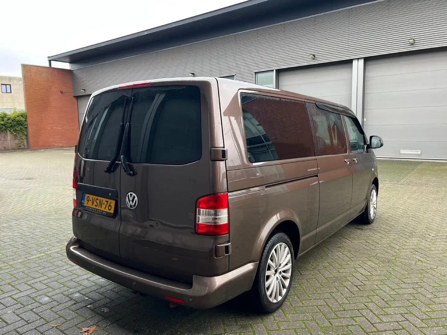 Volkswagen T5 Transporter volkswagen transporter limited edition Brown - 2