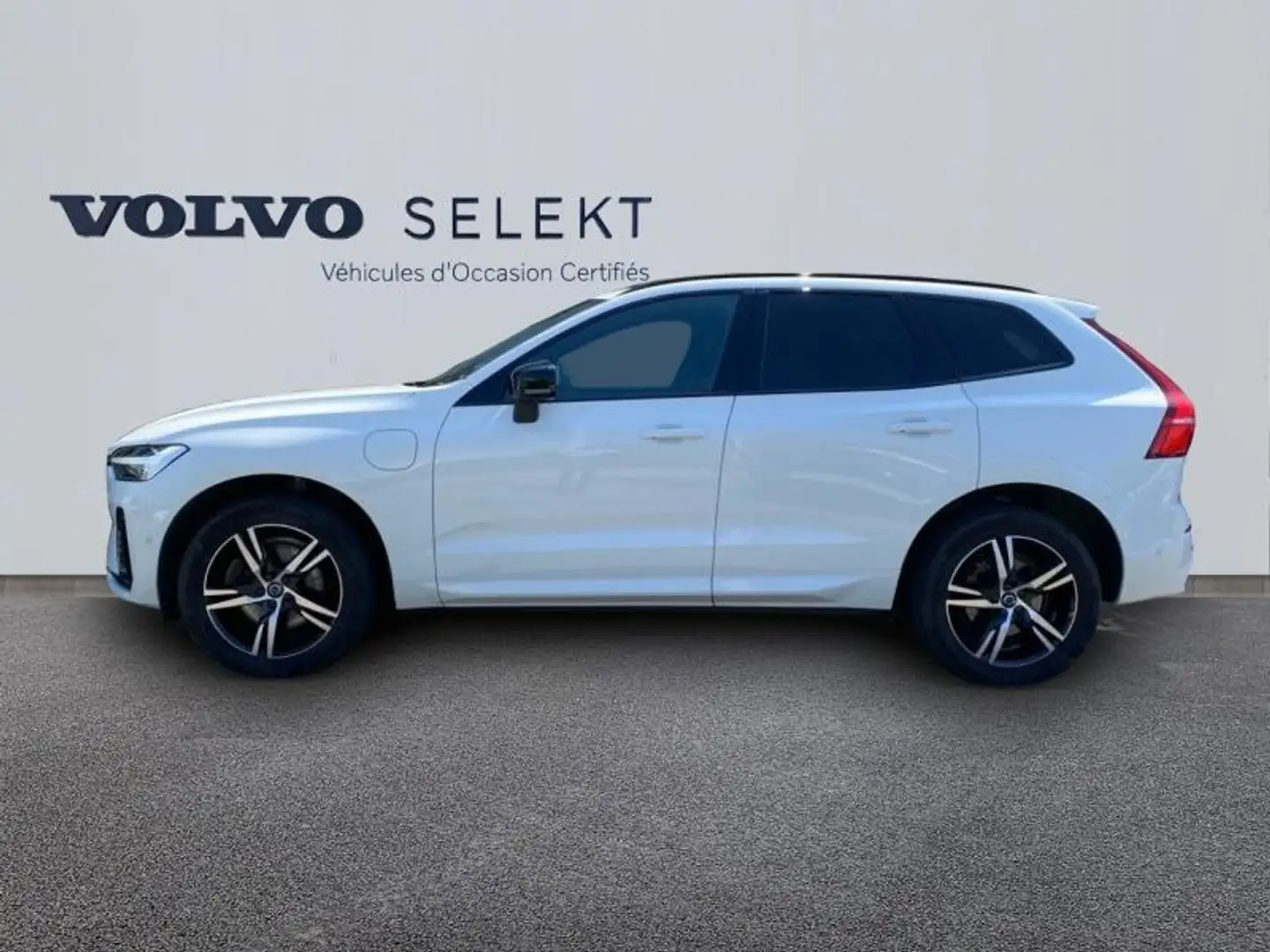 Volvo XC60 Recharge T6 AWD 340 ch R-Design Blanc - 2