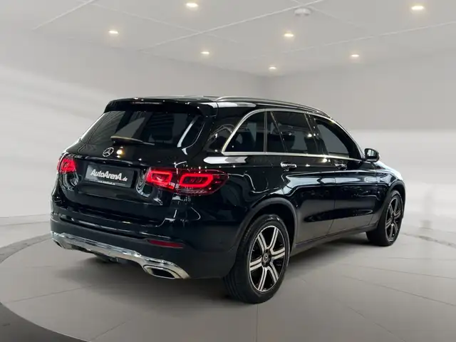 Mercedes-Benz GLC view 5