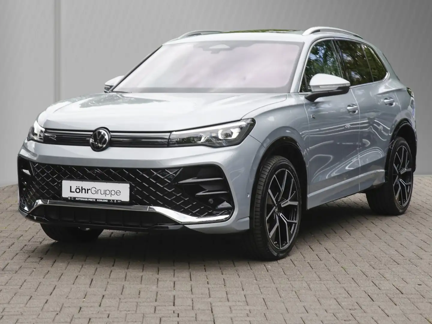Volkswagen Tiguan 2.0 TDI DSG 4M R-Line AHK, Standhzg., Pano., 36... Silber - 2