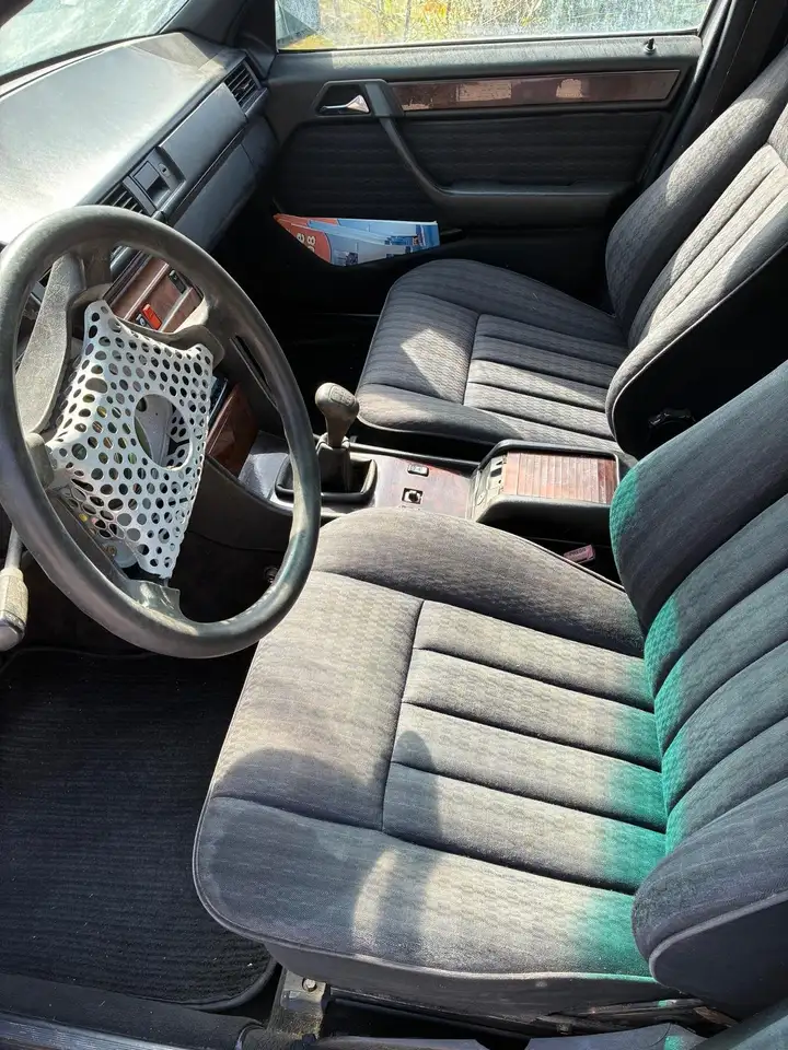 Mercedes-Benz E 250 td Classica, foto 4