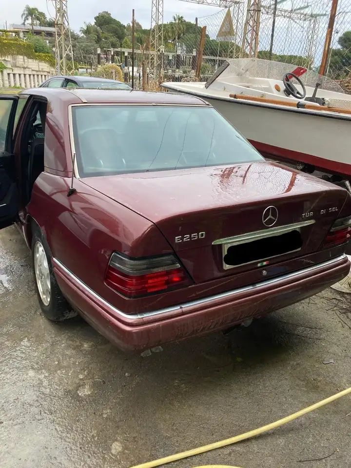 Mercedes-Benz E 250 td Classica, foto 3