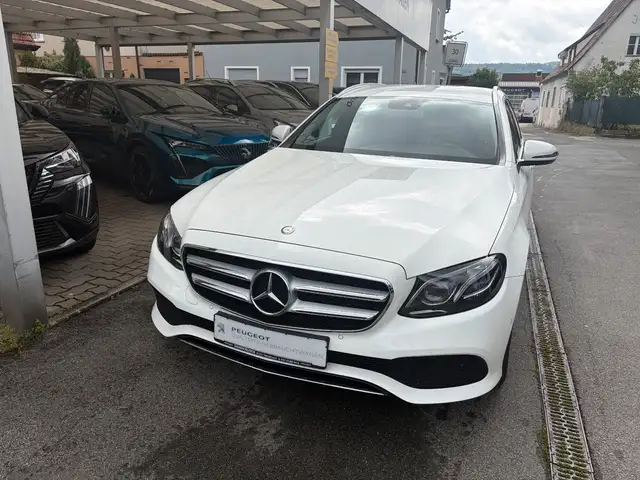Mercedes-Benz E 200 4MATIC T Autom. Avantgarde