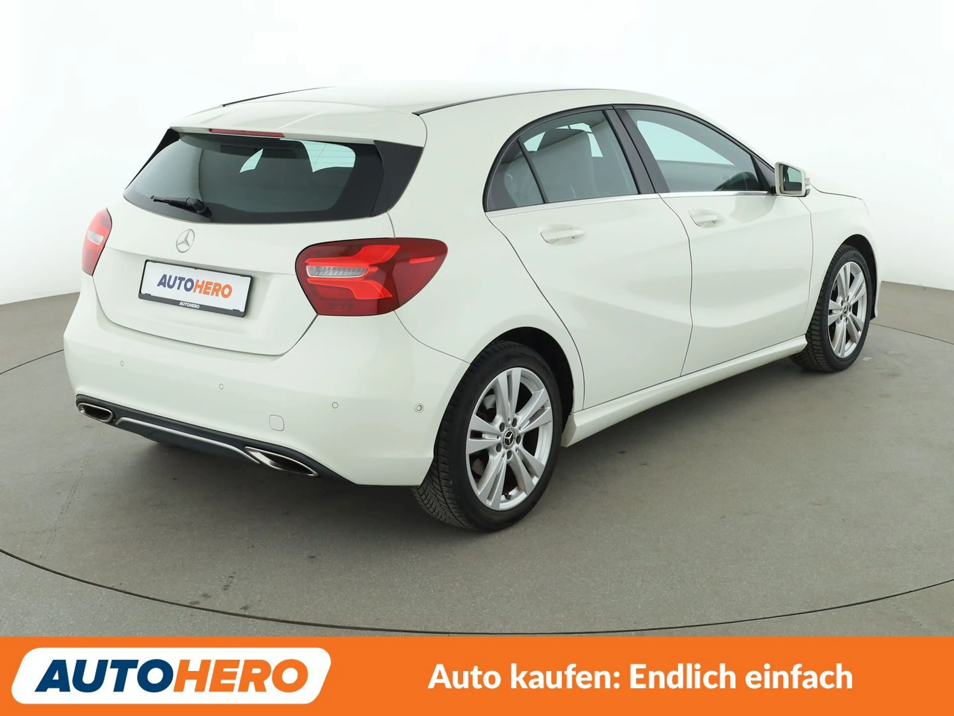 Mercedes-Benz A 180 A 180 BlueEfficiency Urban*NAV*LED*TEMPO*PDC*SHZ* — photo 6