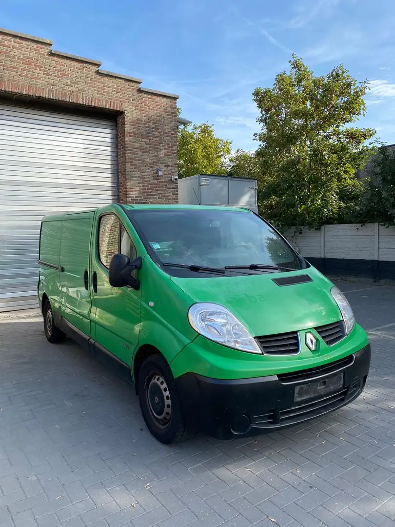 Renault Trafic 2.0 dCi 2013 Green - 2