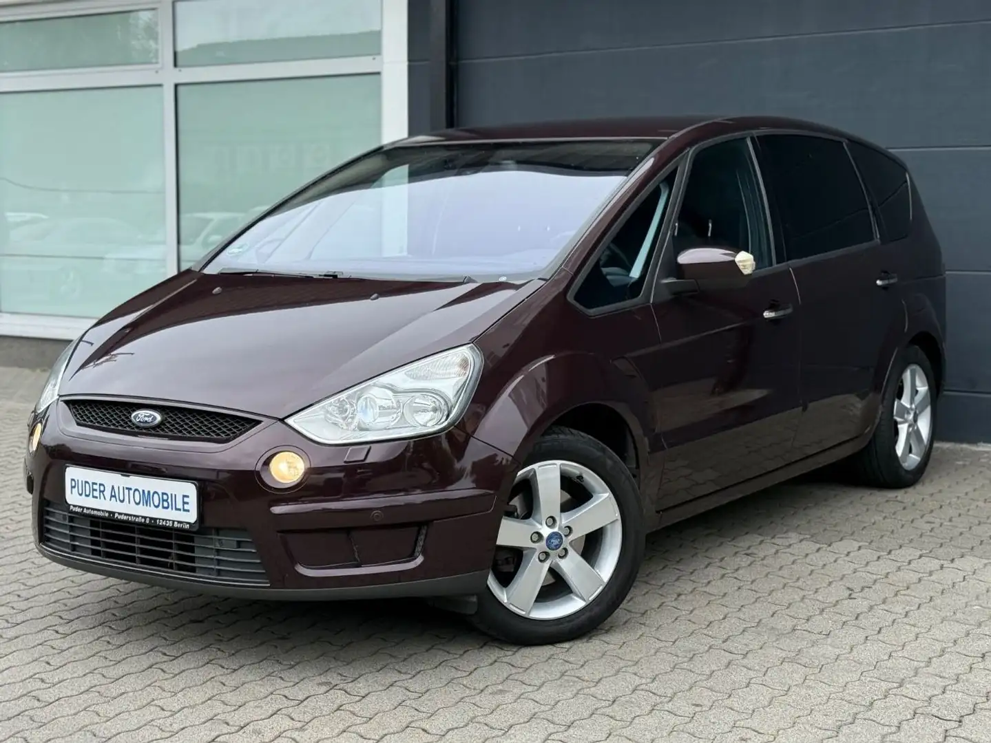 Ford S-Max 2.0 Titanium 145PS 1.Hand Xenon Klimaaut. Piros - 1