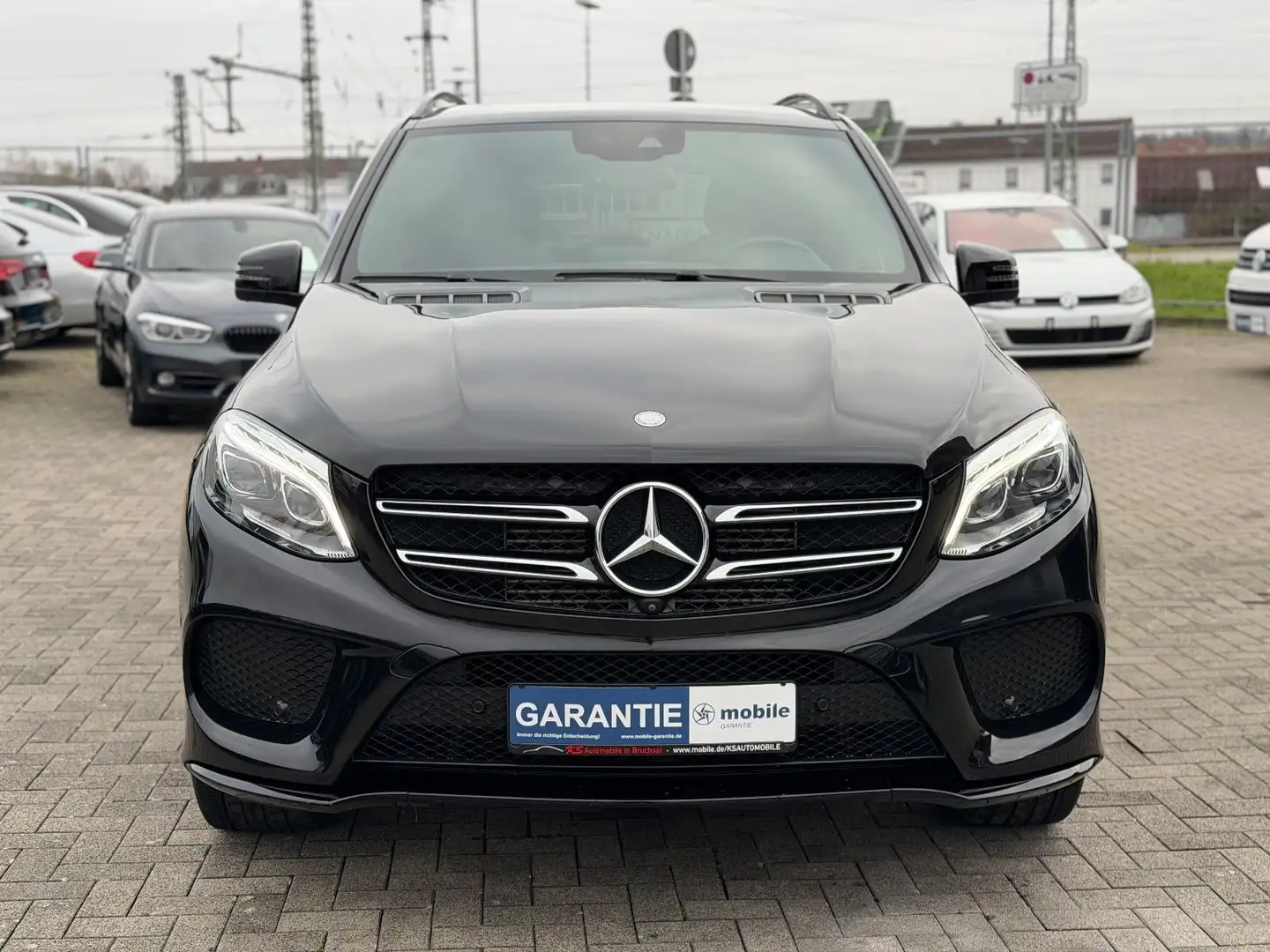 Mercedes-Benz GLE 250 d 4Matic AMG-Line*T-Leder*LED*360G*Night Fekete - 2