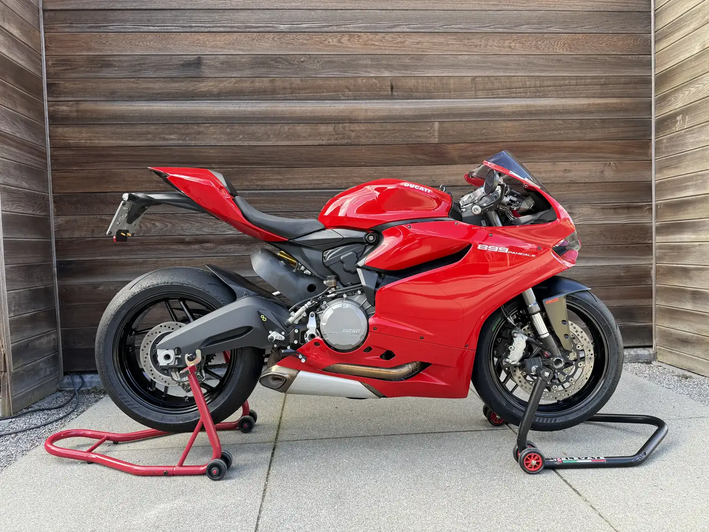 Ducati 899 Panigale gekeurd voor verkoop. nieuwe Diablo Rosso 4 banden - 1