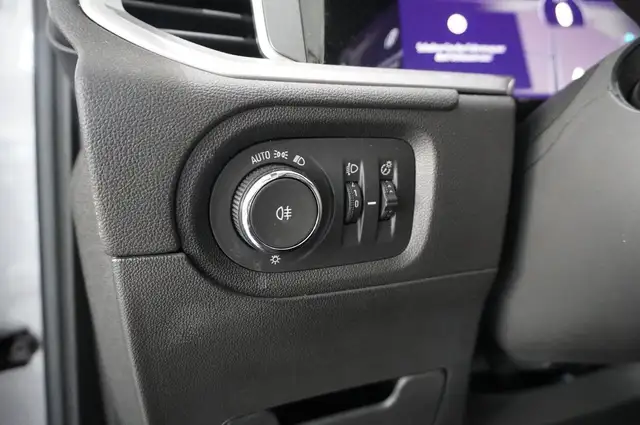 Opel Grandland X view 22