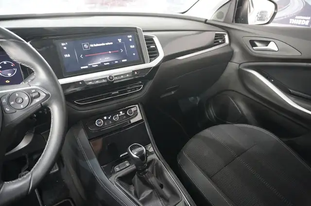 Opel Grandland X view 23