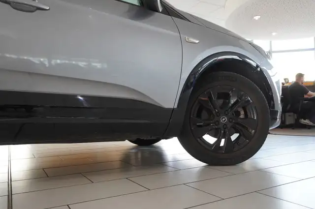 Opel Grandland X view 8