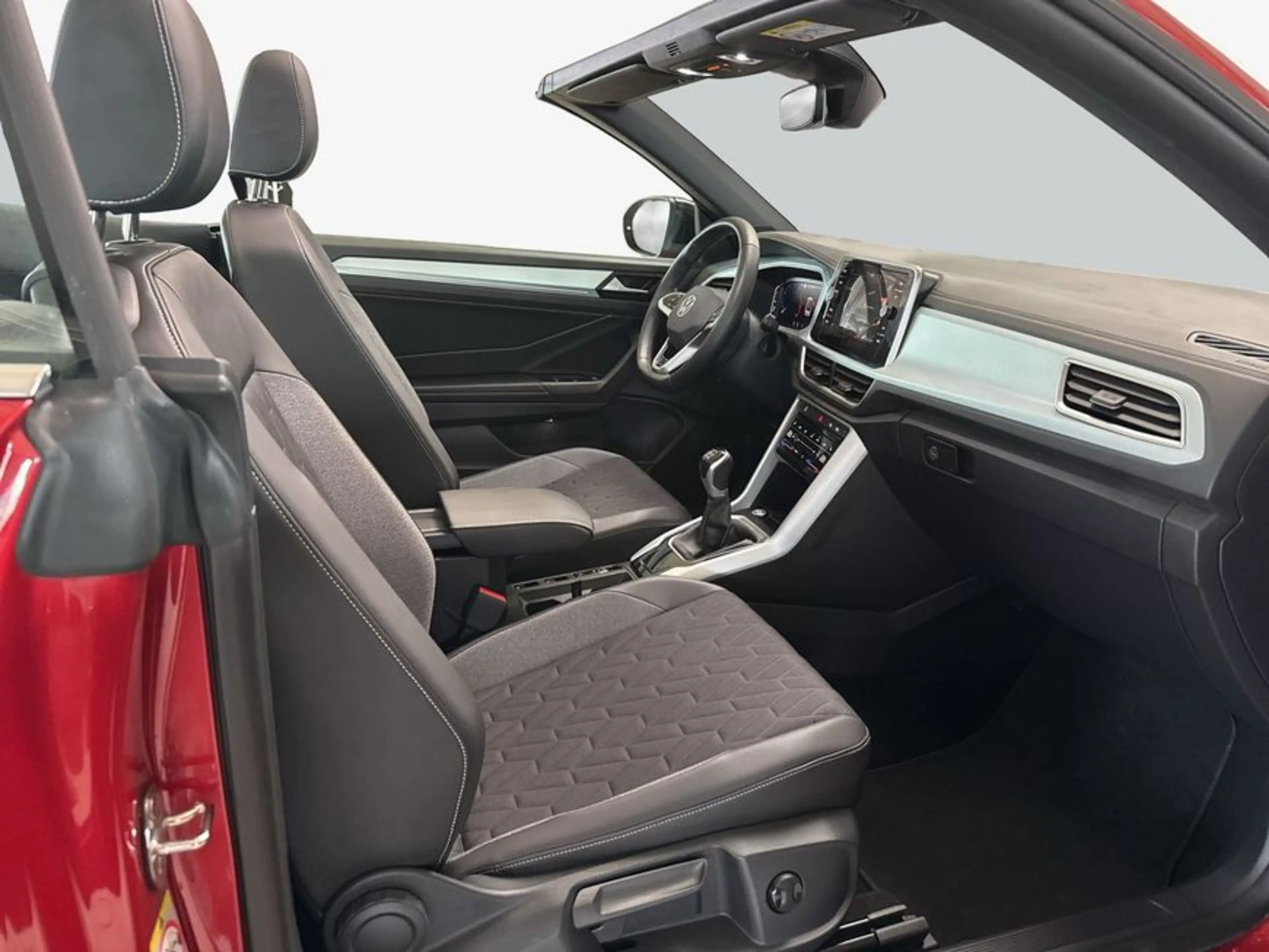 Volkswagen T-Roc Cabriolet 1.5 TSI Goal Kamera/Navi/Standheiz — photo 12