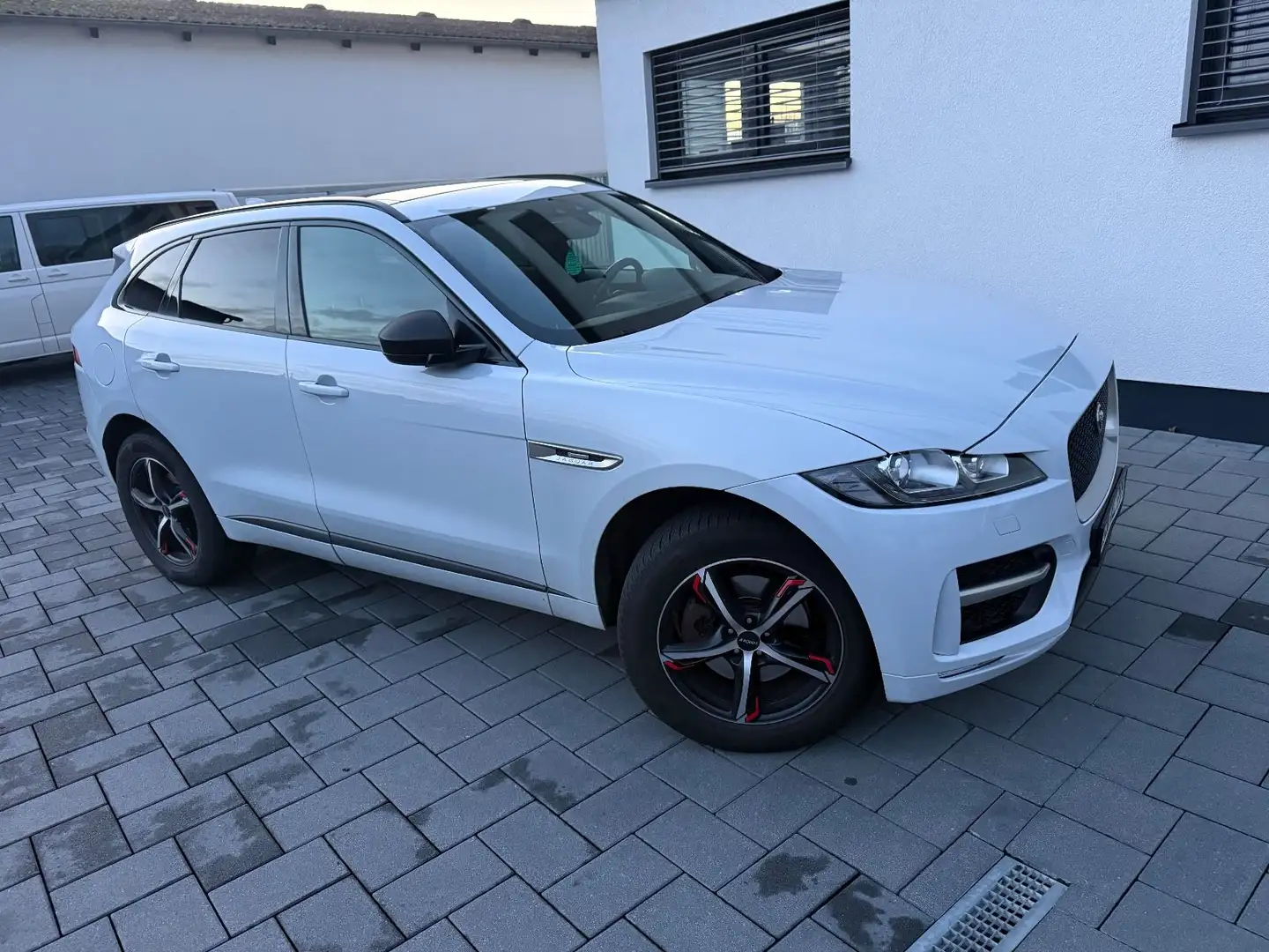 Jaguar F-Pace R F-PACE S AWD"Neue Steuerketten" Weiß - 1