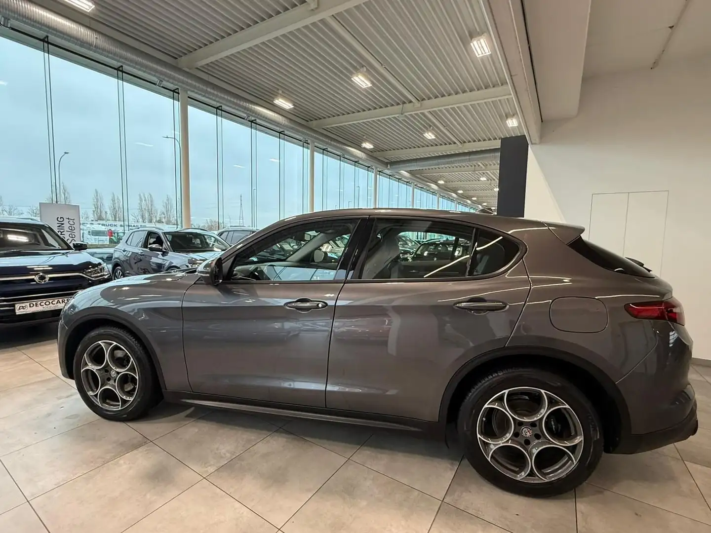 Alfa Romeo Stelvio Navi - Bluetooth - Automaat Gris - 2