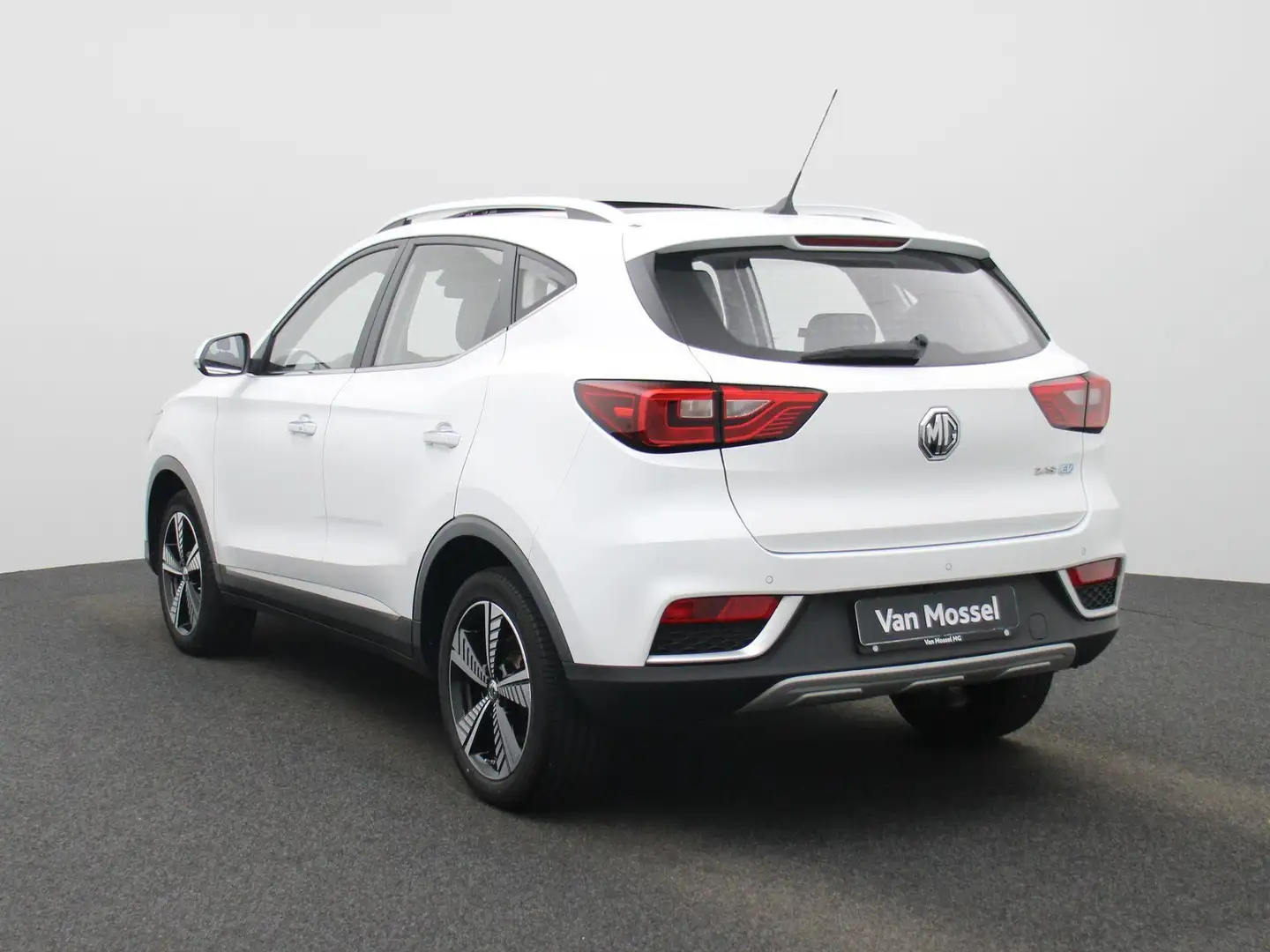 MG ZS MG EV Luxury 45 kWh PANO dak | LEDER | CAMERA Blanc - 2